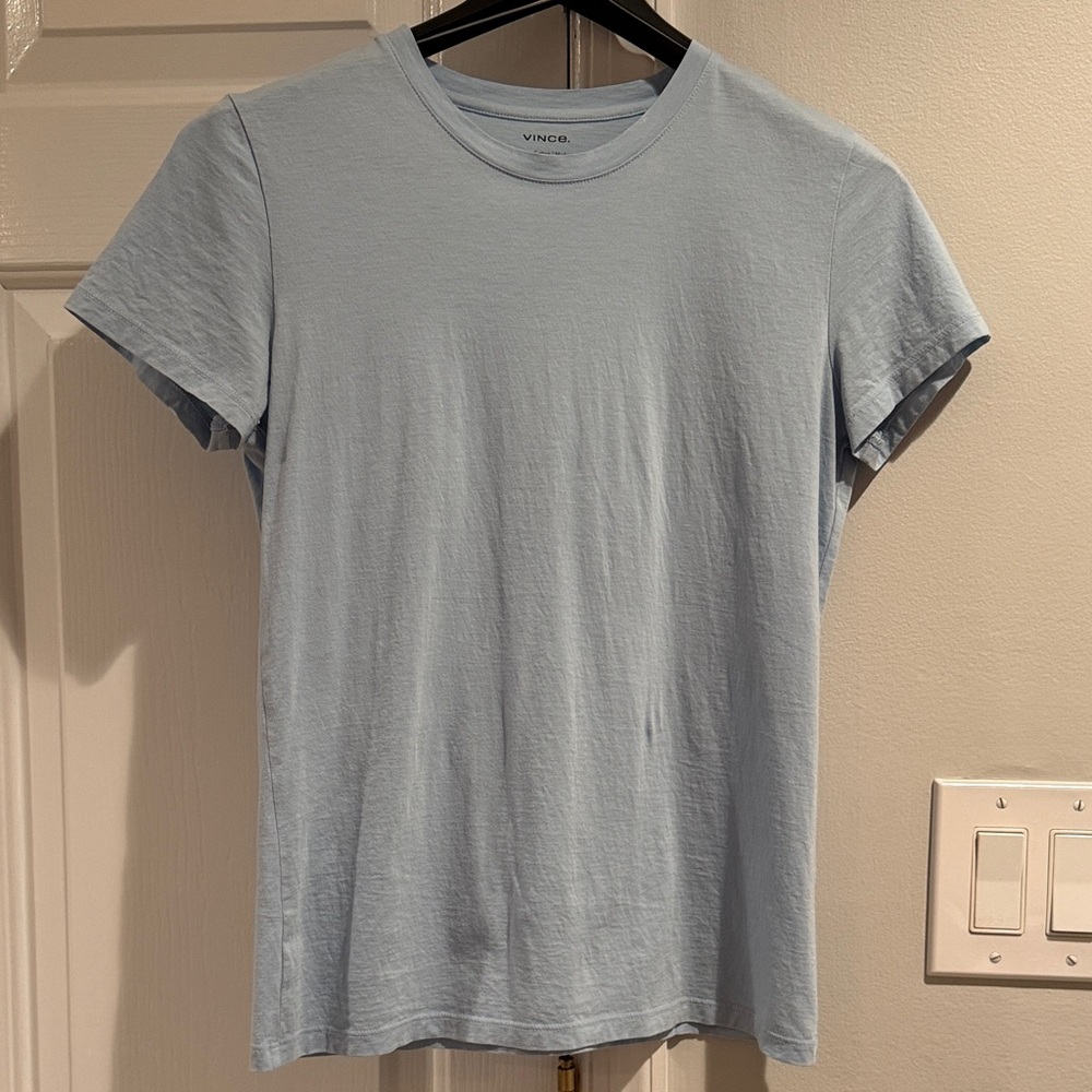 New without tags. Vince Sky Blue Short Sleeve Tee. Size small. Loose fit.